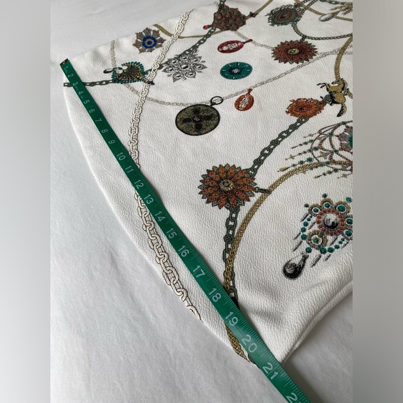 Zara Basic Top. Holiday theme. Size M - Picture 5 of 8